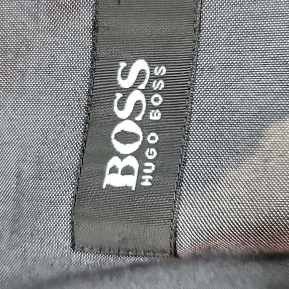 Hugo Boss Long Sleeve Button Down Shirt - Picture 3 of 9
